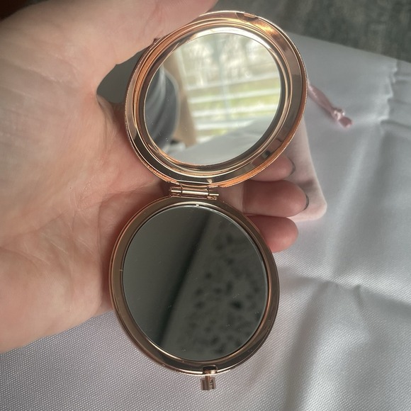 Happiness Looks Gorgeous On You Metallic Rose Colored Compact Double Mirror - Picture 6 of 7